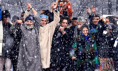 See a ray of hope in Rahul Gandhi, say former J-K CMs Mufti and Omar Abdullah as BJY culminates