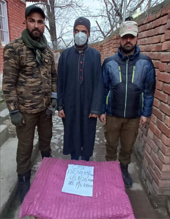 Drug Peddler alongwith 65 grams of Charas like substance arrested at Vizer Wagoora; Case registered