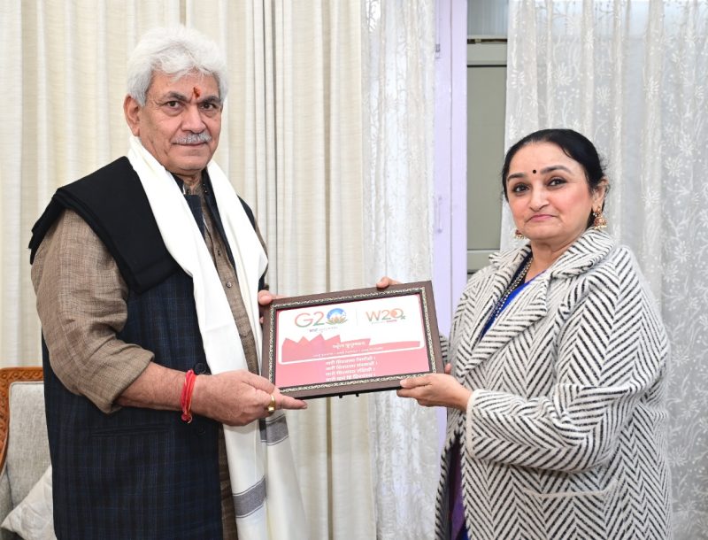 Dr Sandhya Purecha, Chair, W20 India meets Lt Governor