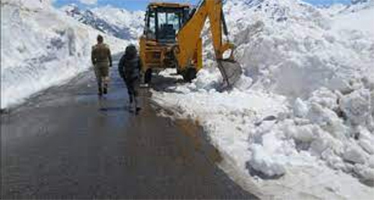 80 Km road length cleared of snow in Ganderbal: Xen R&B