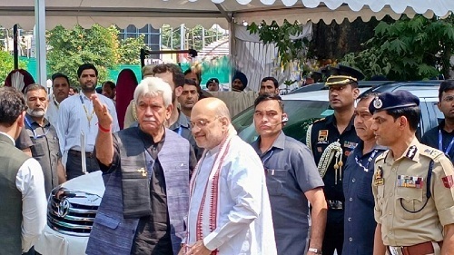 Amit Shah reaches Lal Chowk to lay foundation stone for ‘Balidan Stambh’