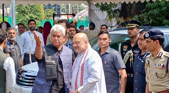 Amit Shah reaches Lal Chowk to lay foundation stone for ‘Balidan Stambh’