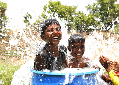 Kashmir Reels Under Sweltering Heat, Records Season’s Hottest Day