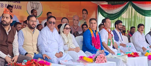 Ravinder Raina, Dr Darakhshan Andrabi & Sunil Sharma address Grand Public Rally of BJP at Srinagar