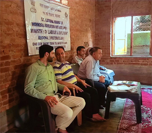 one day short term training programme was organized for unorganised sector workers at Ichgam Budgam