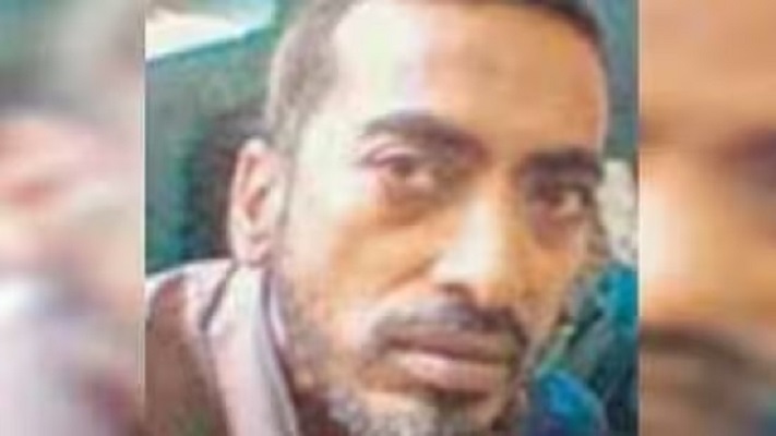 Bharat Jain, the wealthiest beggar in the world, can be seen begging on the streets of Mumbai.