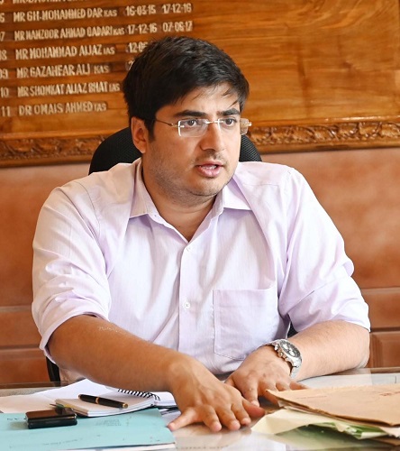 DC Shopian reviews progress on RIDF projects of NABARD