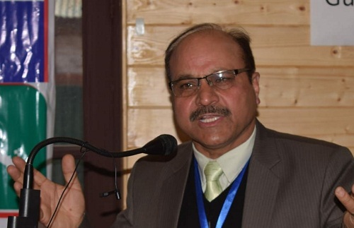 Parvez Maanous:A Maestro of Multilingual Literature