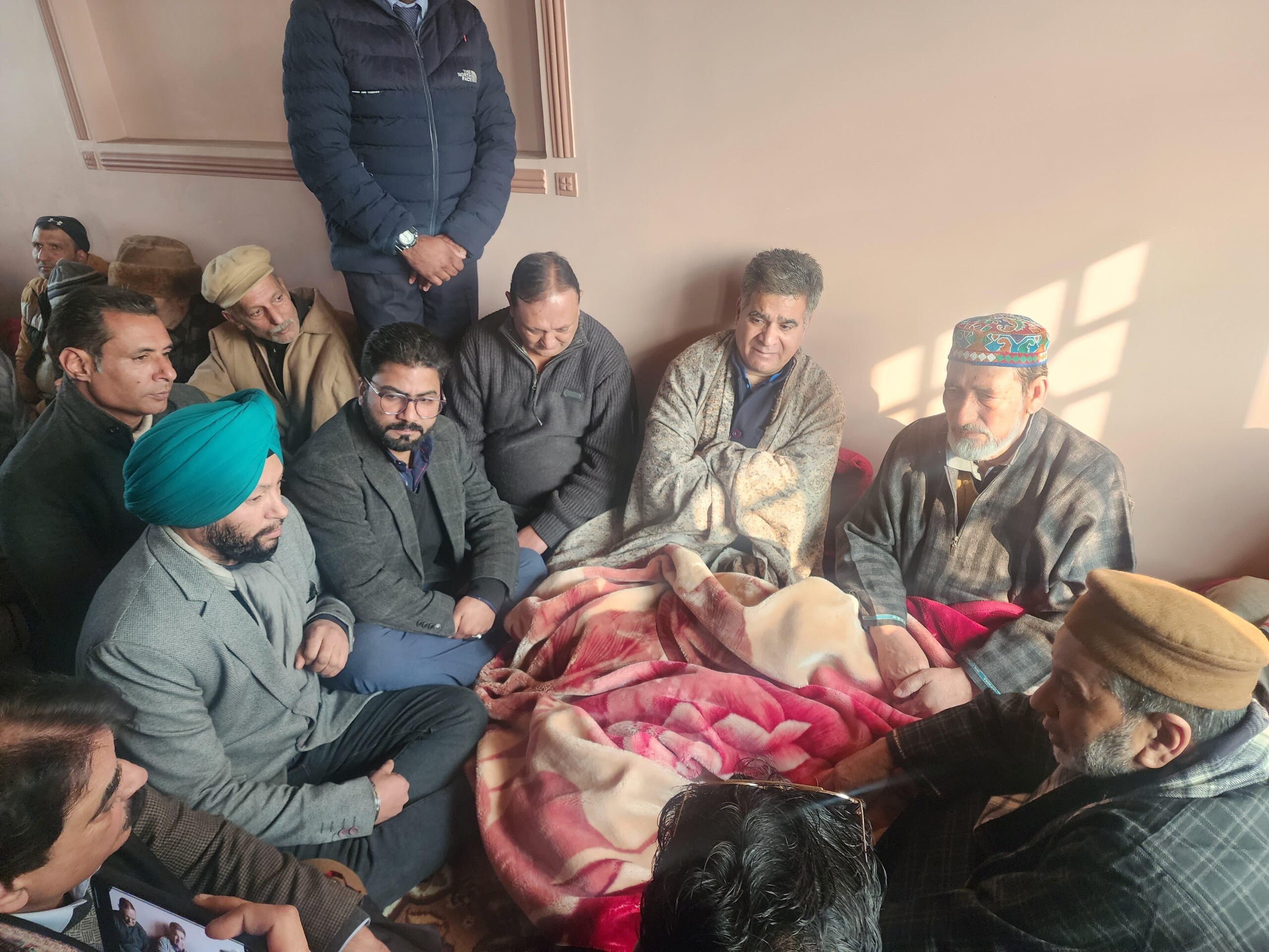 BJP J&K chief Ravinder Raina and other BJP Leaders Pay Homage to Shaheed Masroor Wani in Eidgah, Srinagar.