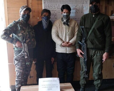 Sopore Police Arrested Two Drug Peddlers