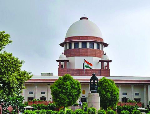 SC asks Delhi police to reply on Tahir Hussain’s plea for interim bail