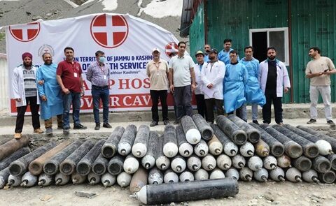 Director Health Kashmir conducts detailed Inspection of health facilities enroute Holy Cave