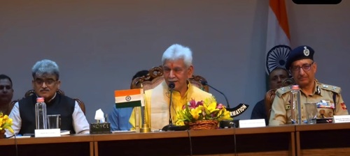 Gvn....Drop in Amarnath Yatra Registrations After Pahalgam Incident, LG Sinha Praises Kashmiris’ Unmatched Hospitality Towards Pilgrims
