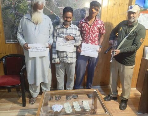 03 gamblers arrested in Pampore, stake money seized