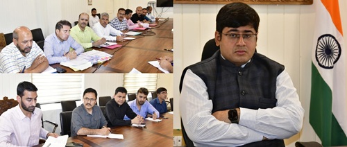 DC Ganderbal reviews progress of PM-Surya Ghar Muft Bijli Yojana in district