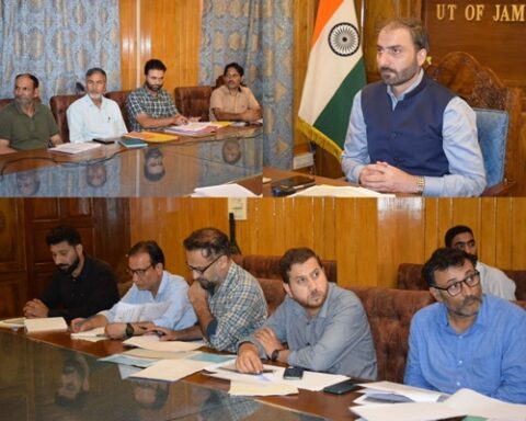 DC Pulwama Chairs Meeting of District-Level Committee on Revival and Preservation of Heritage Sites