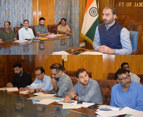 DC Pulwama Chairs Meeting of District-Level Committee on Revival and Preservation of Heritage Sites