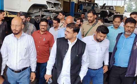 Satish Sharma reviews functioning of State Motor Garages