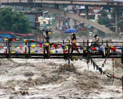 Trapped in Kullu rains, Kashmiris plead for rescue